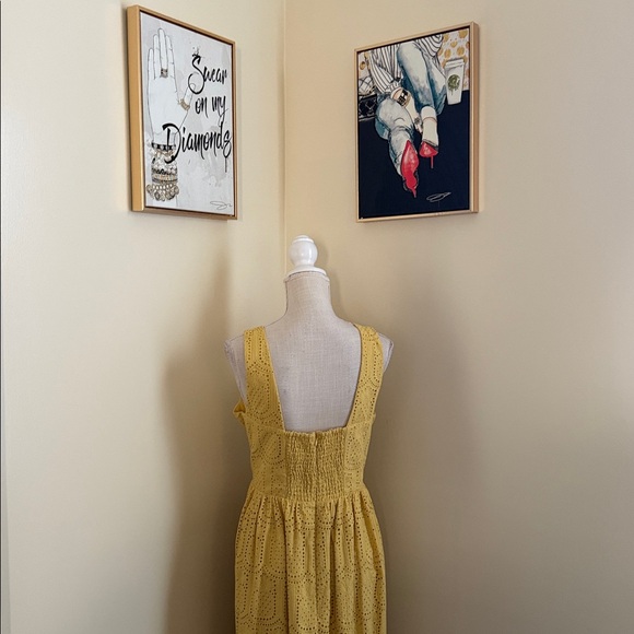 ADELYN RAE Elegant Yellow Lace Midi Dress - Picture 7 of 13